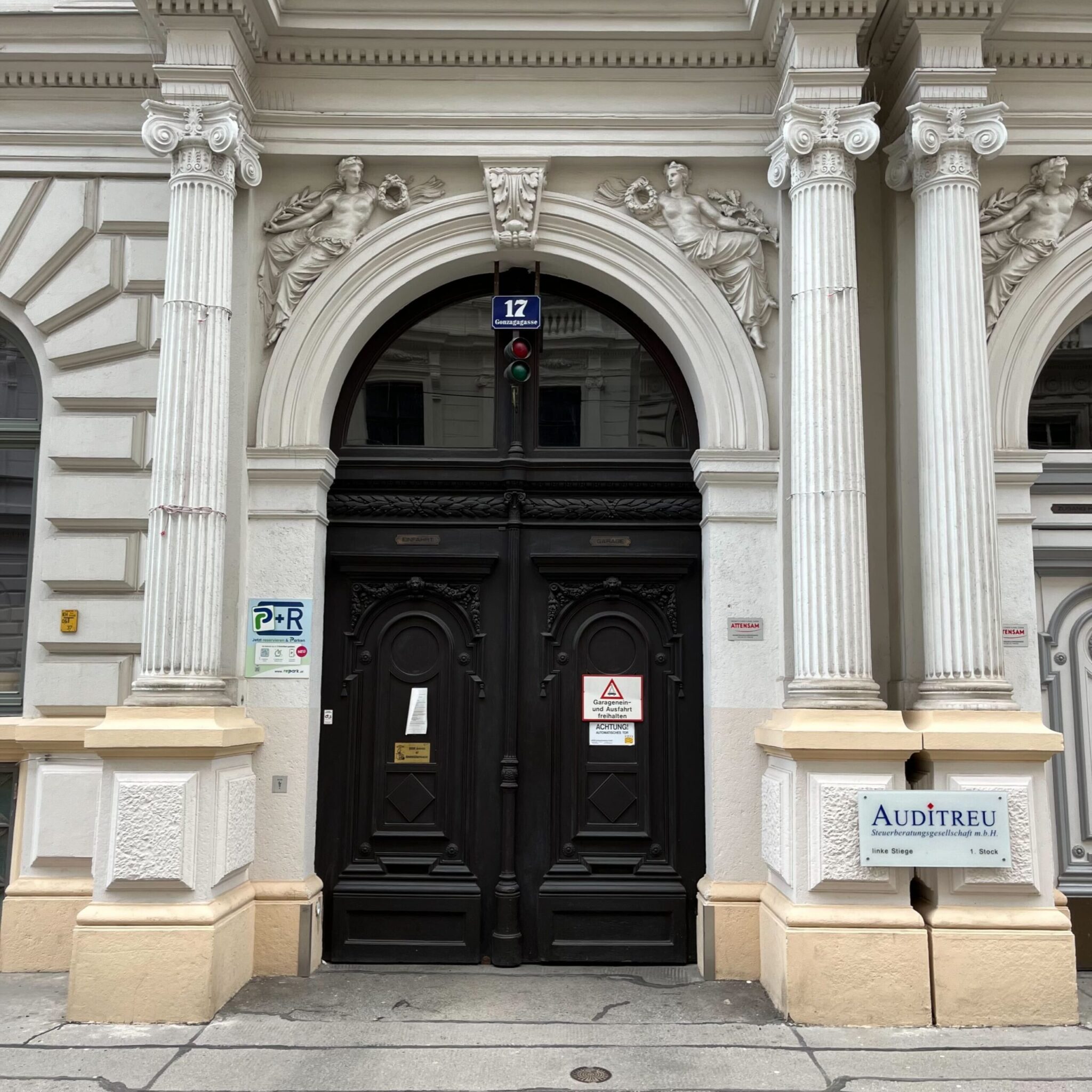 Einfahrt der Garage Schottenring