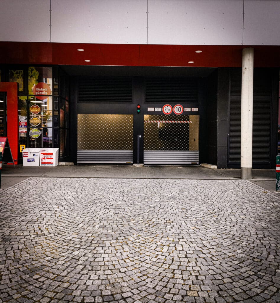 Einfahrt der Garage Viehmarktgasse
